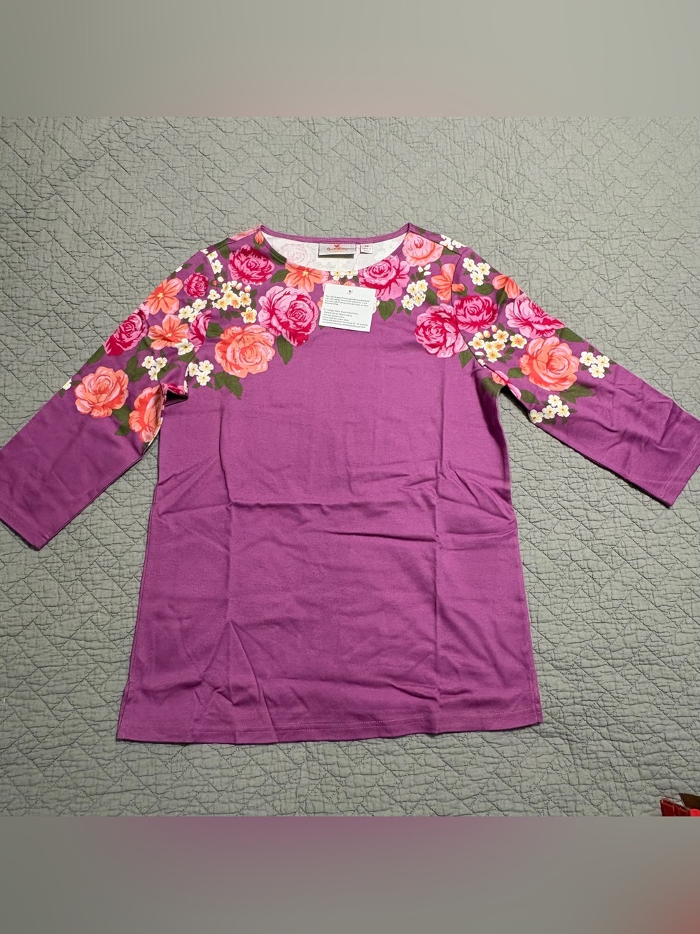 Quaker Factory Rose Print Top Women's Rhinestone Shirt Size XS / X-Small